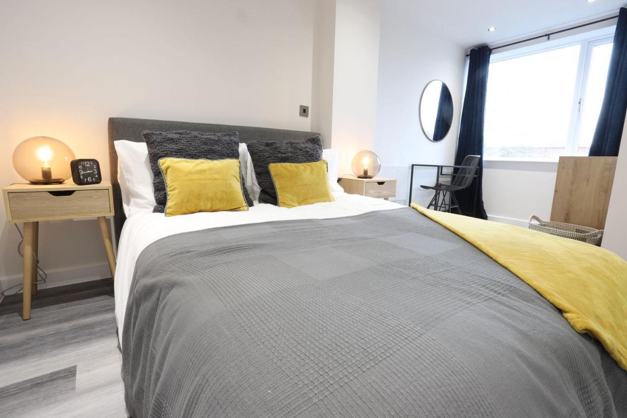 Birmingham Necairport Interchange Shortstay Homebase Eksteriør billede