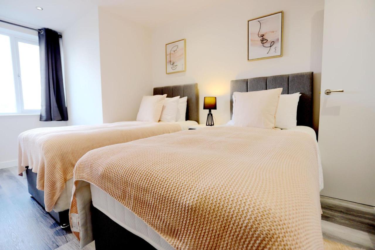 Birmingham Necairport Interchange Shortstay Homebase Eksteriør billede